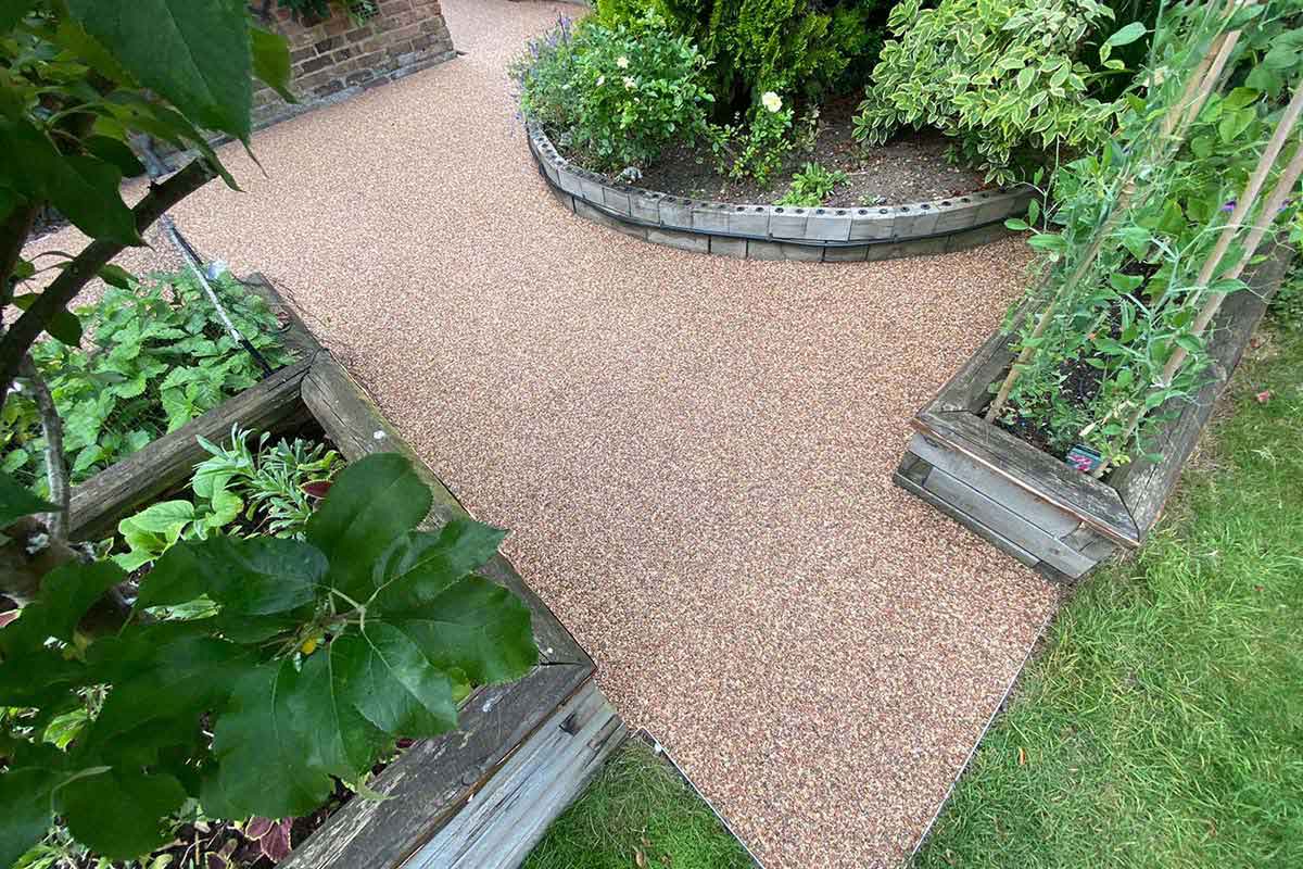 our-design-and-installation-surrey-resin-resin-bound-footpaths