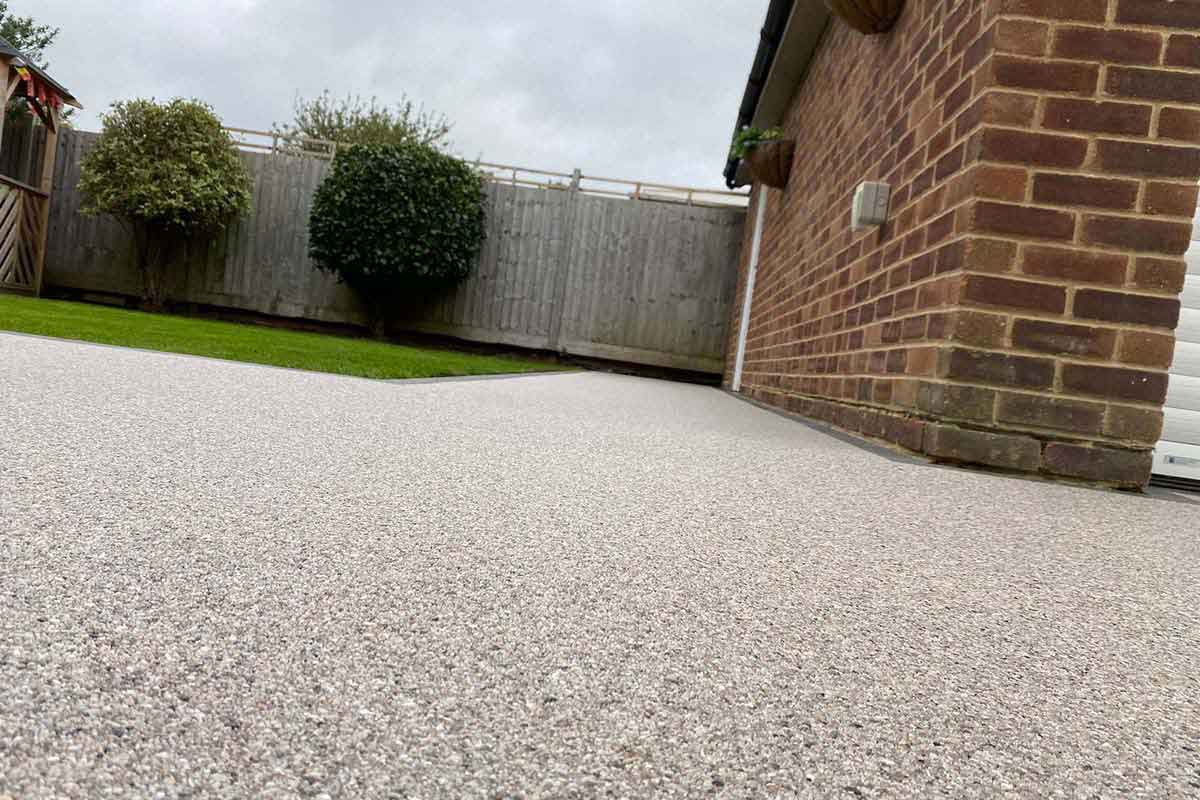 resin-bound-driveways-our-design-and-installation-surrey-resin